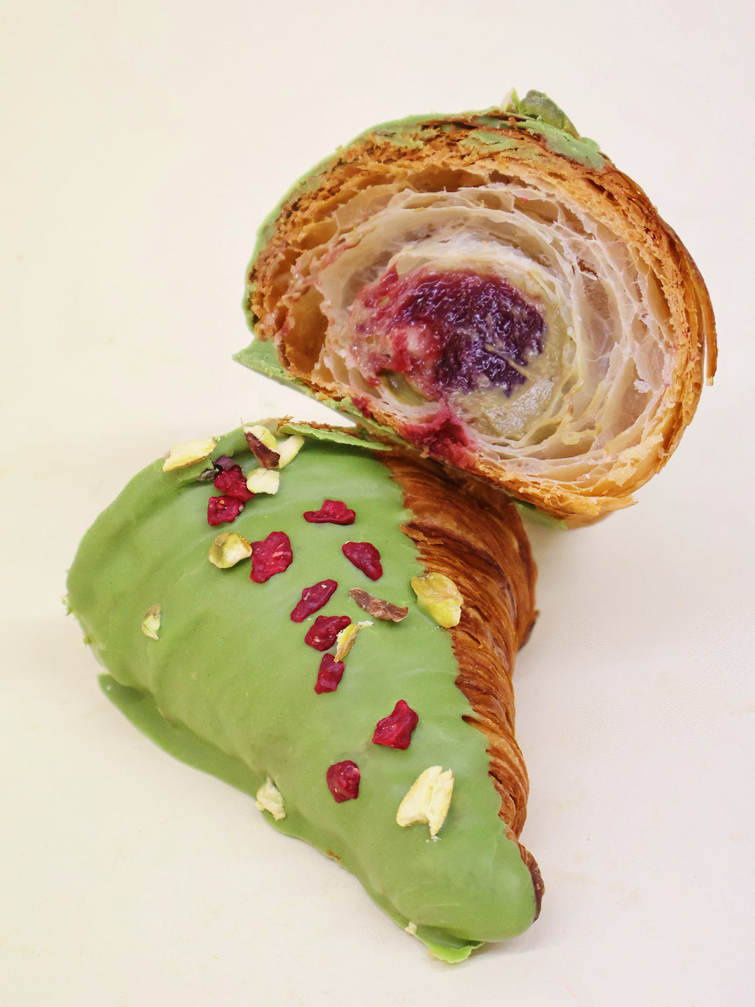 CROISSANT PISTATXO CIRERA